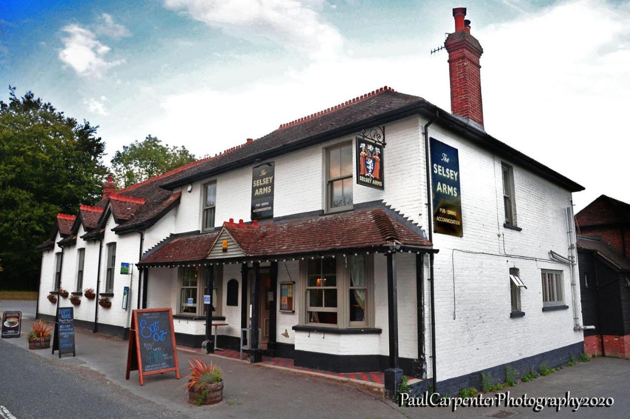 The Selsey Arms Hotel West Dean Exterior foto